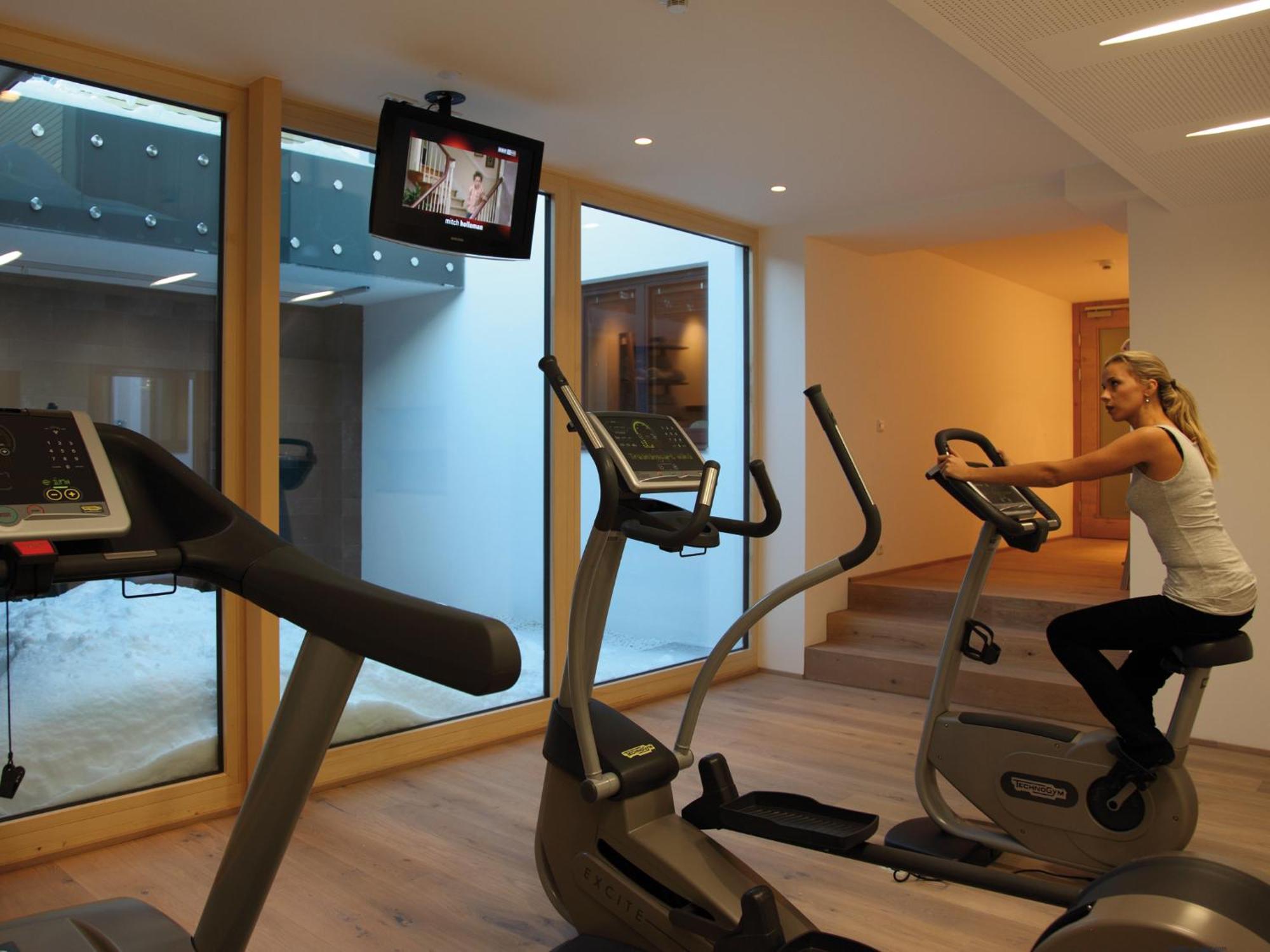 Cresta.Alpin.Sport.Hotel เลคอัมอาร์ลแบร์ก ภายนอก รูปภาพ