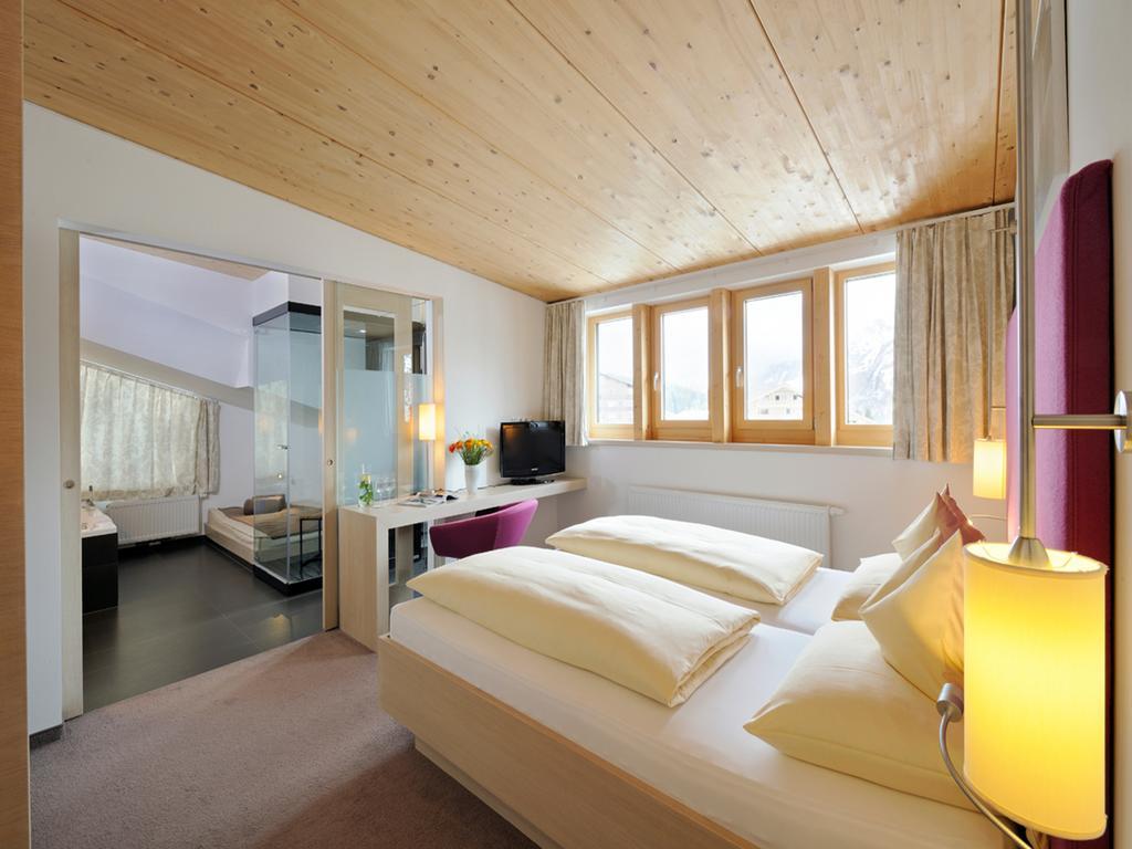 Cresta.Alpin.Sport.Hotel เลคอัมอาร์ลแบร์ก ภายนอก รูปภาพ