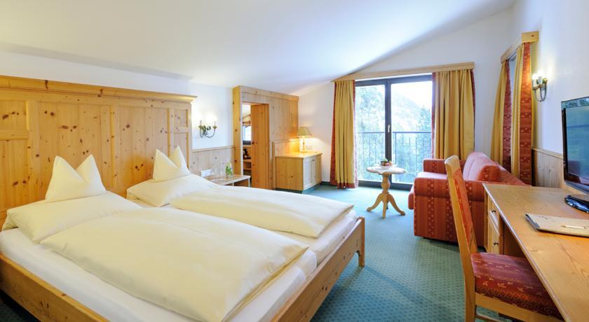 Cresta.Alpin.Sport.Hotel เลคอัมอาร์ลแบร์ก ภายนอก รูปภาพ